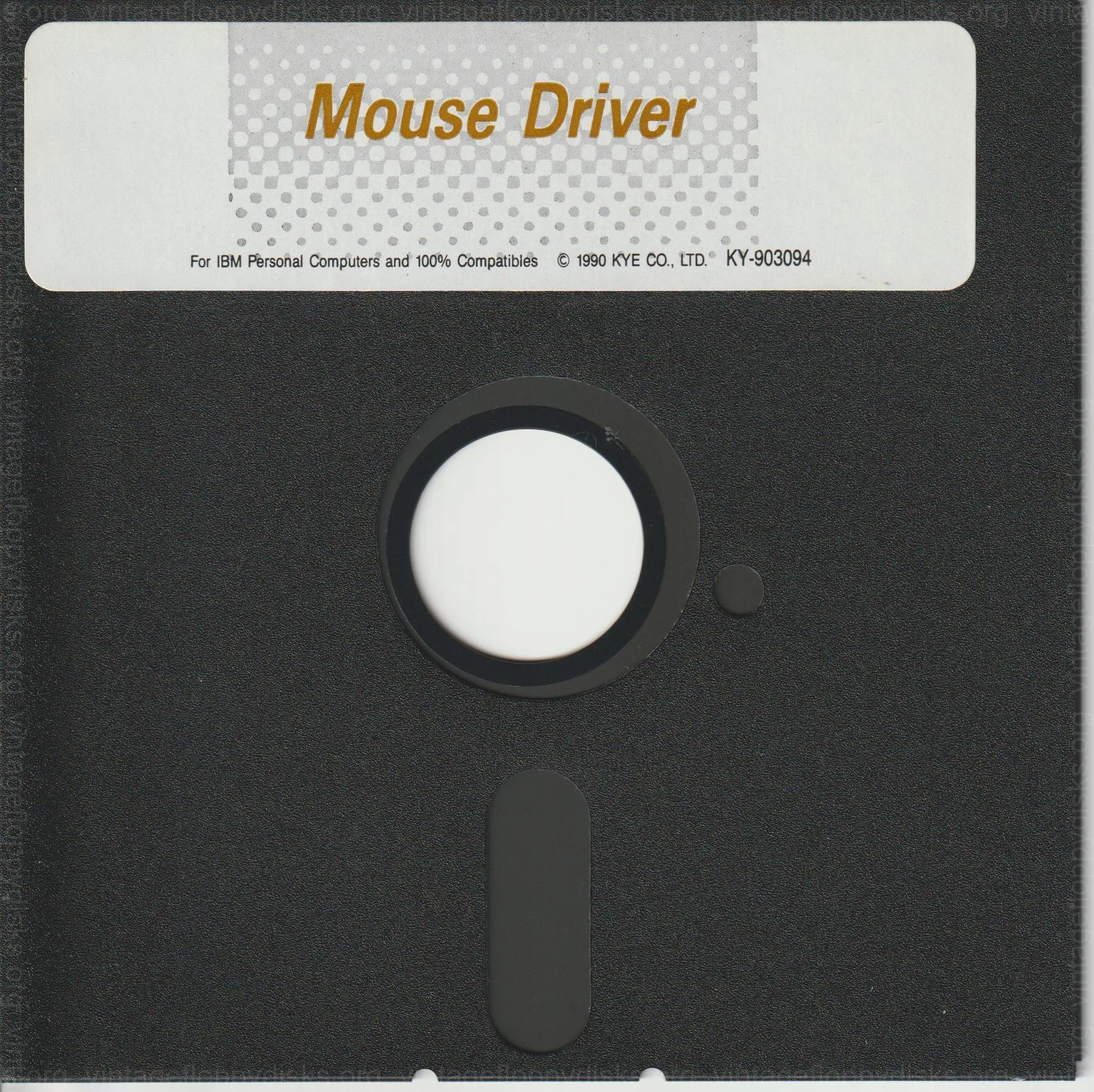a vintage floppy disk from Genius. Cat. no.: G7-525-0002-001